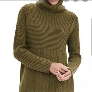 Banana Republic 100% Cashmere Cowl Neck Sweater